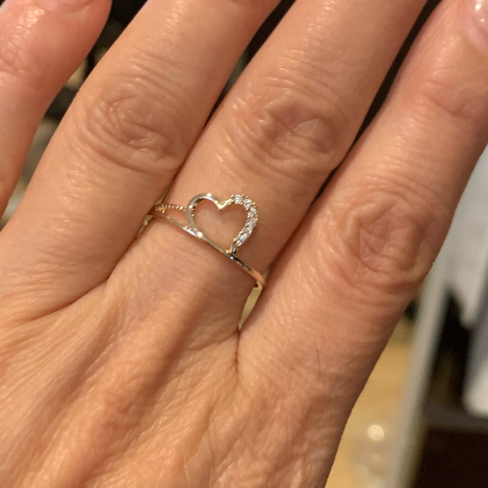 Dainty 14k White Gold Heart Band Ring Open Heart Ring - Picture 5 of 8